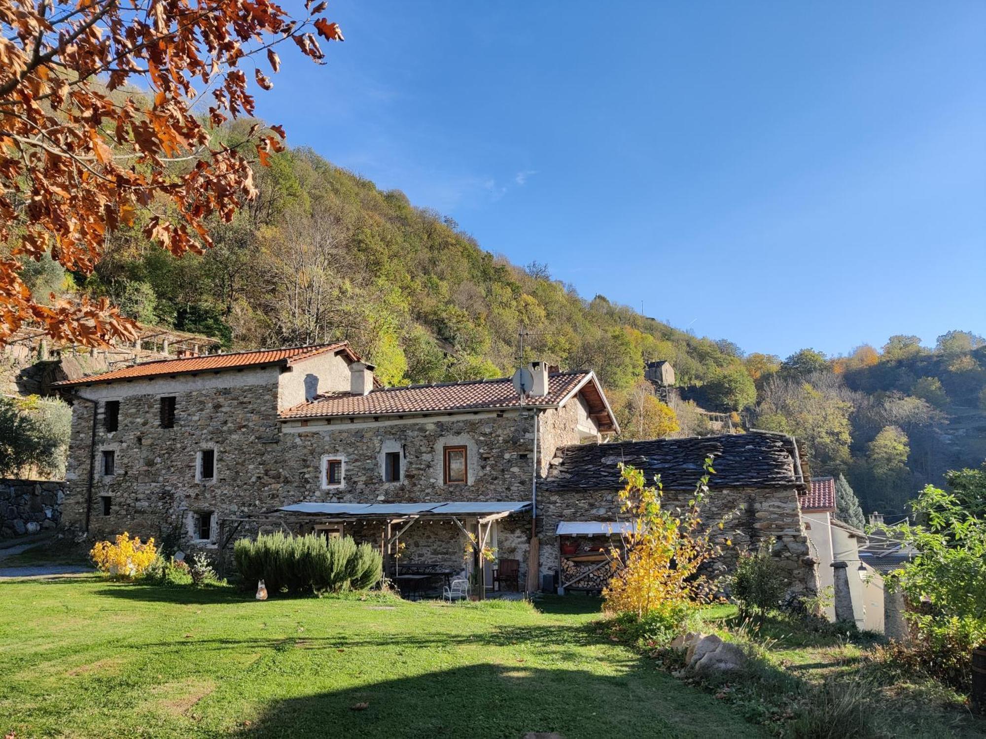 Bed and Breakfast Relais Del Brigante Settimo Vittone Exterior foto